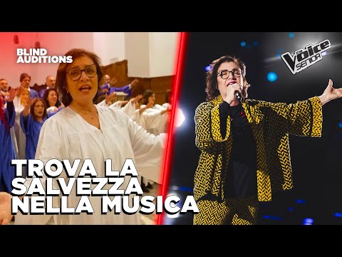 The new version of Lucia singing "Tu sì na cosa grande" by Modugno |The Voice Senior Blind Auditions