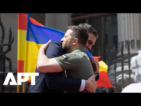 WATCH: Spain’s Pedro Sánchez Greets Ukraine’s Zelensky at Moncloa Palace in Madrid | APT