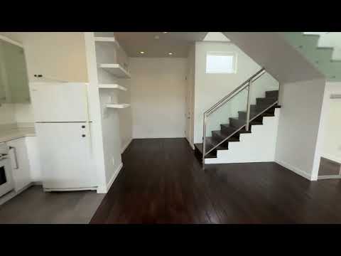 317 Cortland Ave # A property video