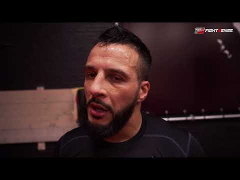 Mohamed El Moussaoui:"Ik deins voor niemand terug,Robin Ciric gaat neer!!"