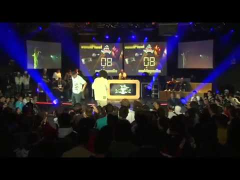 Semifinal Piezas vs Mc Klopedia - Red Bull Batalla de los Gallos - La Batalla Final.flv