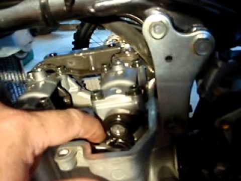 Dr400 valve adjustment 1