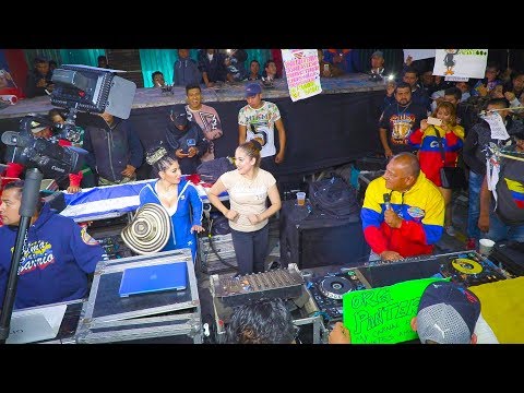 LA CUMBIA DEL CHACA CHACA //O JUGUETEANDO CON LA CUMBIA // SONIDO SONORAMICO  PLAZA LOS GALLOS