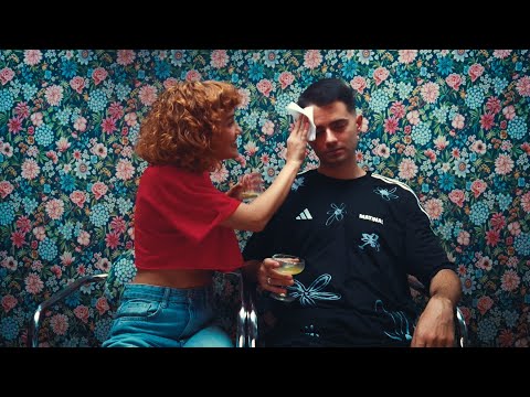 Svarez - carolina (Videoclip Oficial)