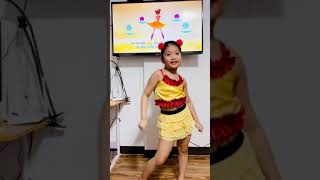 Ultraluminary dance step by Lexine Blair