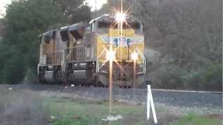 preview picture of video 'UP 8313 light engine move south [HD]'