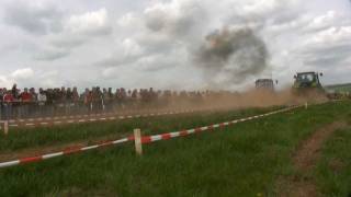 preview picture of video 'Reinholterode | Eichsfeld - 7. Traktorpulling 2010 - Deutz gegen Belarus'