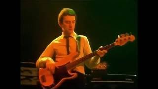 Queen - Don&#39;t Stop Me Now (Live at Hammersmith Odeon, 26.12.1979) check new reupload on the channel!