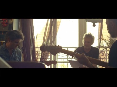 Oiseaux-Tempête feat. G.W. Sok et Gareth Davis - Ütopiya / On Living | A Take Away Show