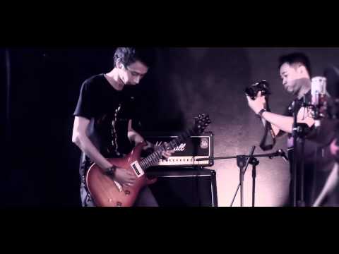 Paramore - Misery Business (Band Cover by: DeFacto) Support by: iSK Microphones