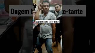 Download lagu Parah! Dugem bareng tante mp3