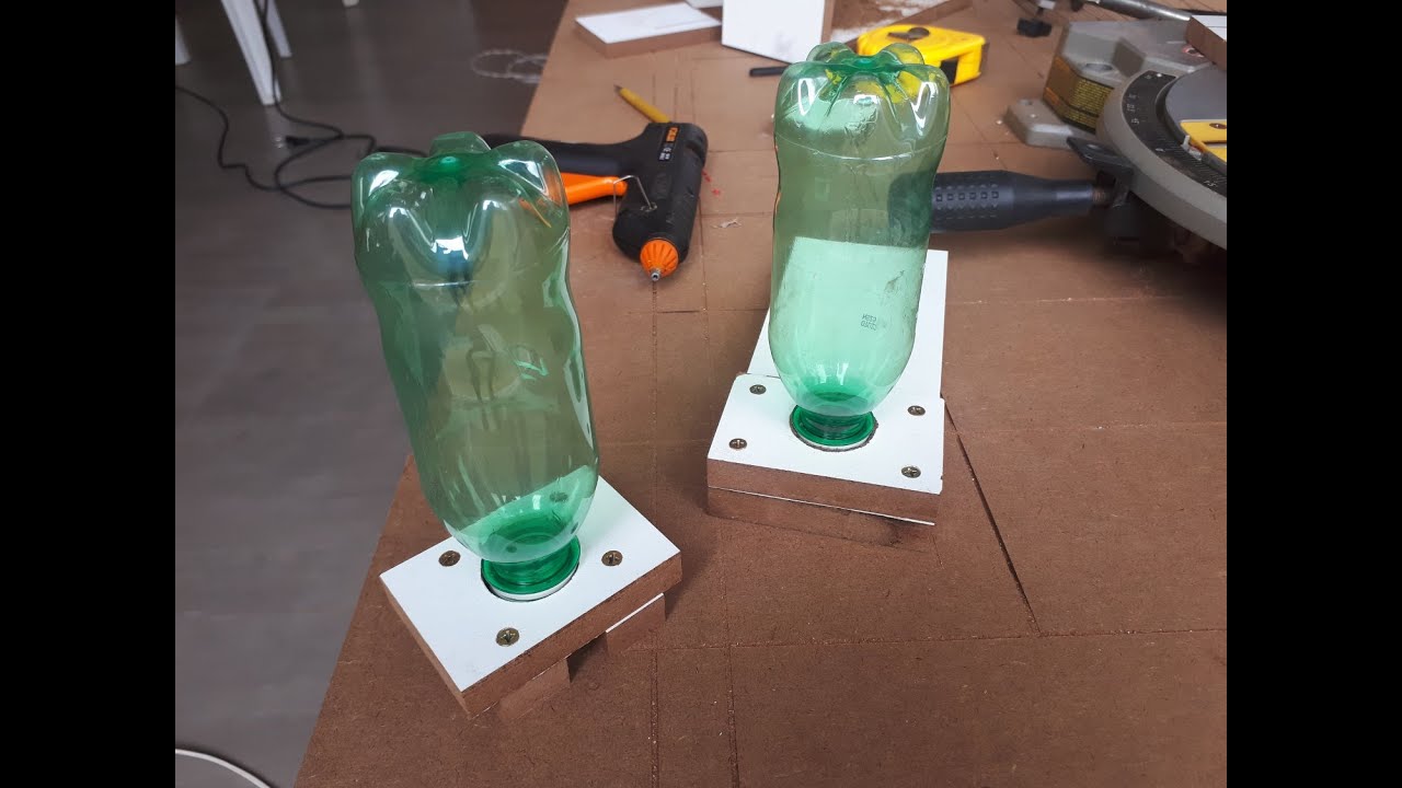 Watch Now Ferramentas para colagem de Fita Borda - Faça você mesmo Ferramentas para colagem de Fita Borda - Faça você mesmo