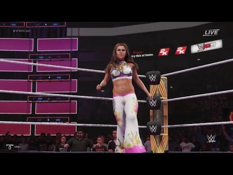 WWE 2K19 - Bayley VS Ember Moon VS Mickie James