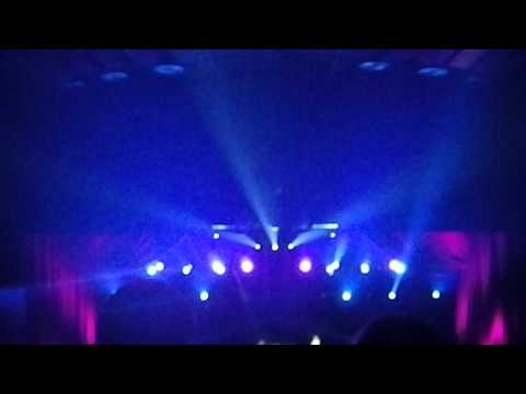 Celine Dion's Virtual Duet with Stevie Wonder - performing Overjoyed at Caesars Palace