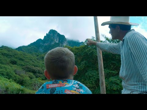 El Abuelo (video oficial) - El Piloto y su Estilo