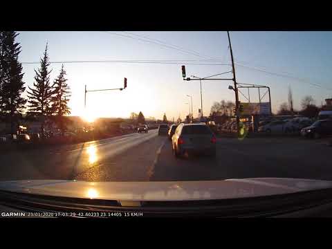 [2020-01-23] Sofia-Pernik: Illegal overtake at the crossroads