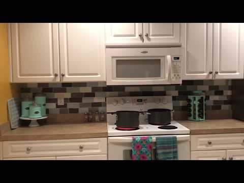 image-Can peel and stick backsplash be painted?