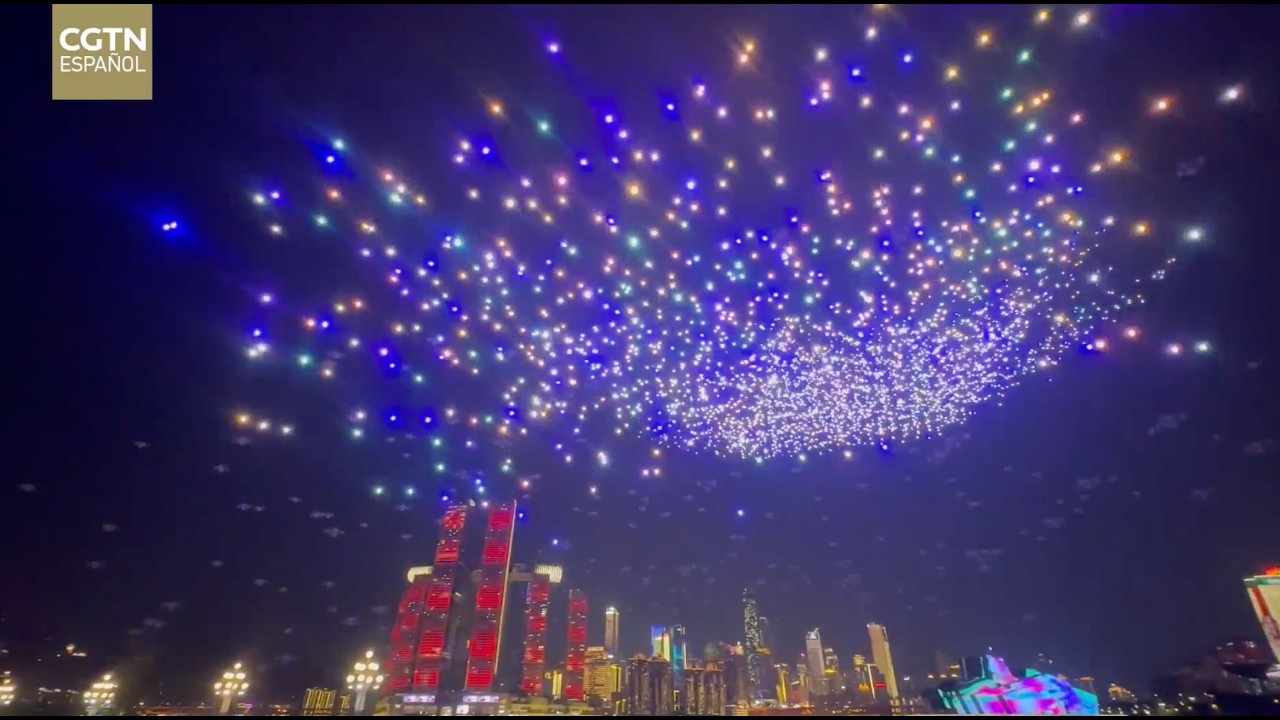 ¡5 000 drones iluminan los ríos y sus riberas!