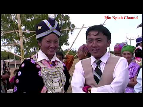 Kwv Txhiaj Kum Lwv Nrog Maiv Suav Yaj 12 Lub Suab Lom Zem Kawg Li