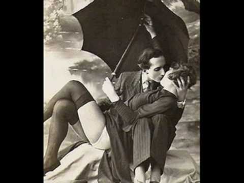 Swing Era: Dick Robertson & His Orch. - Ma! (He's Making Eyes At Me), 1939