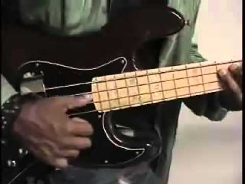 MARCUS MILLER - Double Thumb Lesson.mp4