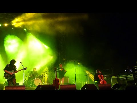 Monsieur Parallèle - Parvis des arènes de Nîmes