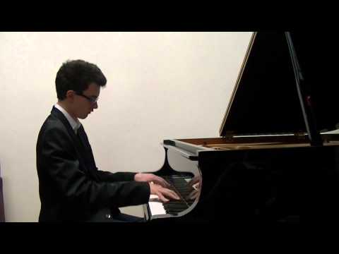 Pierre joue la Sonatine de Ravel