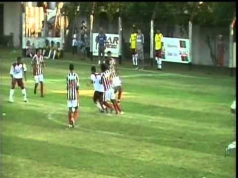 Defesas do goleiro Leandro Carpes