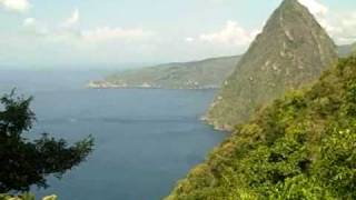 preview picture of video 'Hiking Gros Piton in St. Lucia'