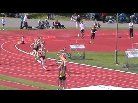 U15 Girls 200m Final Hampshire Championships 2012