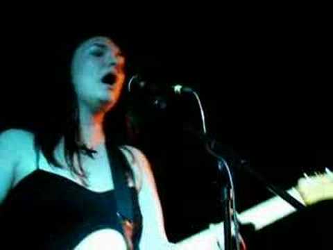 Rose Kemp - Dirty Glow (live)