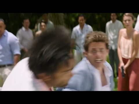 Tom attempts to save Sonic from the Government