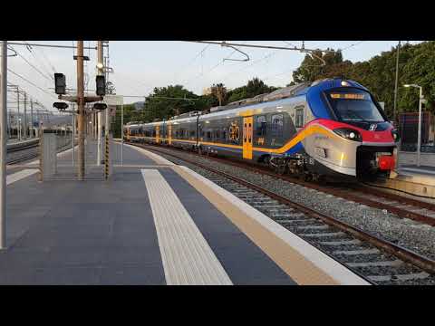 Treno Regionale Pop ETR 104 051 Regionale 94937 Cosenza-Reggio di Calabria Centrale