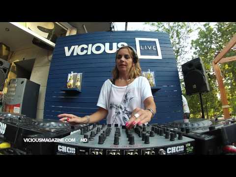 Anja Schneider y Sugar Free - Vicious Live @ www.viciouslive.com