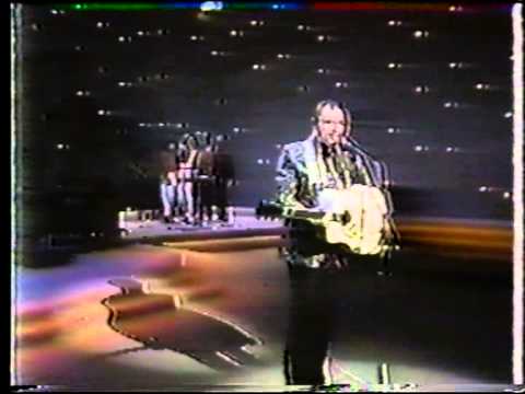 Slim Whitman  Singing Guess Who Live