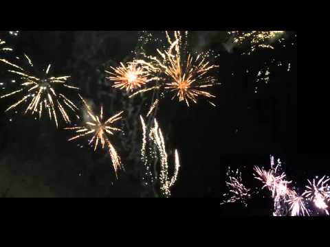 Vuurwerkshow in de straat, Oud & Nieuw 2015/2016 (Pyromusical) Sittard