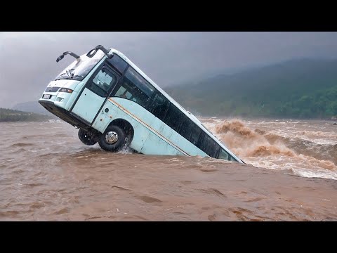 70 Momente, die kurz vor einer Katastrophe gefilmt wurden