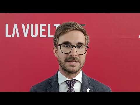 Intervista con Alberto Gatto, sindaco di Alba, alla "Salida oficial" della Vuelta 2025