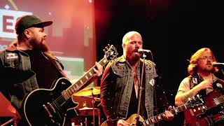 Sam Coffey & The Iron Lungs - Talk To Her live