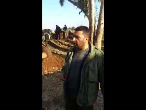 جولة ميدانية من قبل القائد الميداني لكتيبة سند حوران داخل الثكنة في طفس في ريف درعا