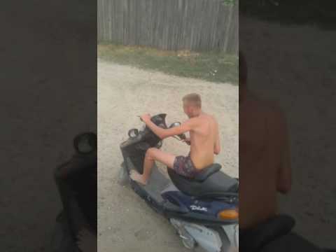 Scruter KYMKO 150cc apele vii