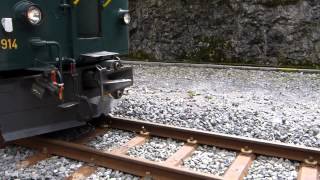 preview picture of video 'Coupler conversion on historic train at Brünig pass'