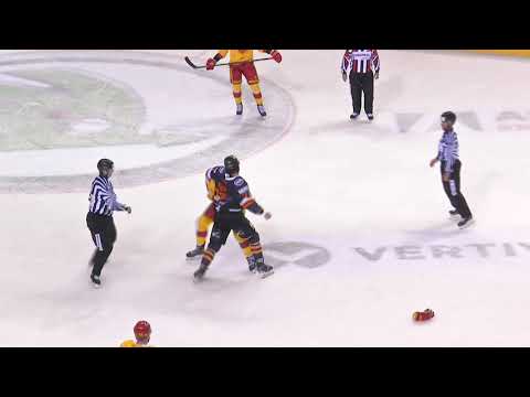 42.kolo bitka Ryan Devine - Martin Nemčík (Dukla Trenčín - HC Košice)