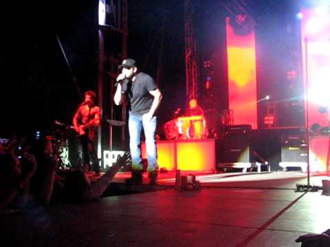 Luke Bryan Rhett Akins - That Ain't My Truck - Valdosta - 2011 Farm Tour