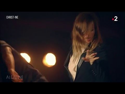 Alcaline, Les News du 5/04 - Christ-ine