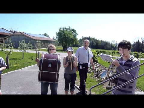 Musik_Sankt_Georgen_Maiblasen2012.MTS