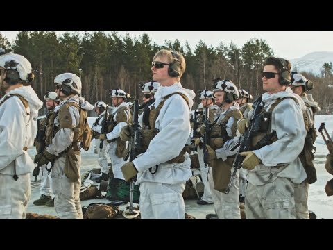 Exercise Cold Response 22: Norwegian soldiers rehearse with Marine Corps Super Stallions