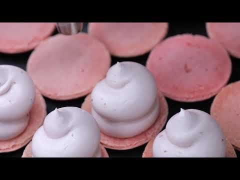 How Macaron is made in factory |Korean Dessert | 하루 기본 5000개 생산_ 공주땅콩 아몬드 가루로 만든 담백쫀득한 마카롱 대량생산 현장