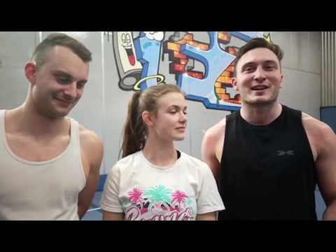 Meet the Squad - die Martens - Sharks Cheer Squad