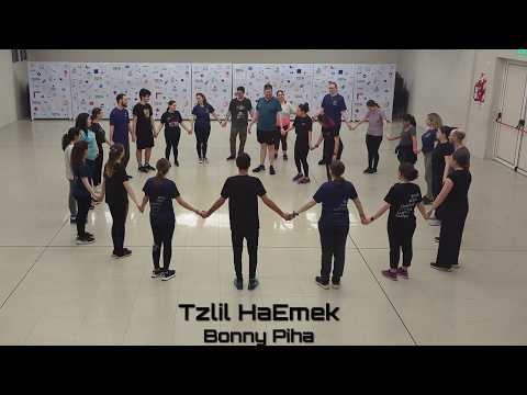 Tzlil Ha'Emek - la juventud también baila
